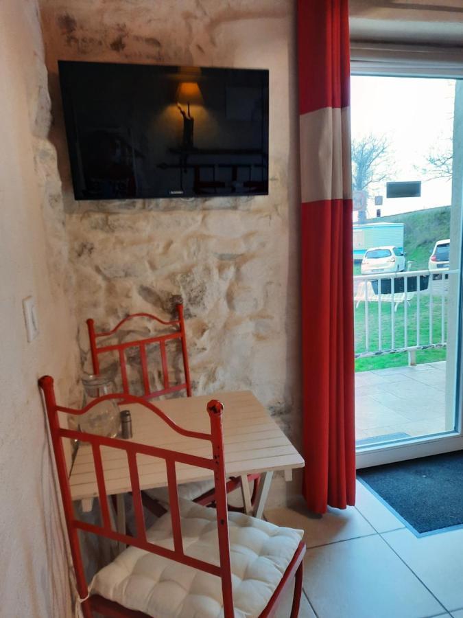 L'Echappee Tremoussante Bed & Breakfast Saint-Barthélemy-de-Vals Eksteriør bilde