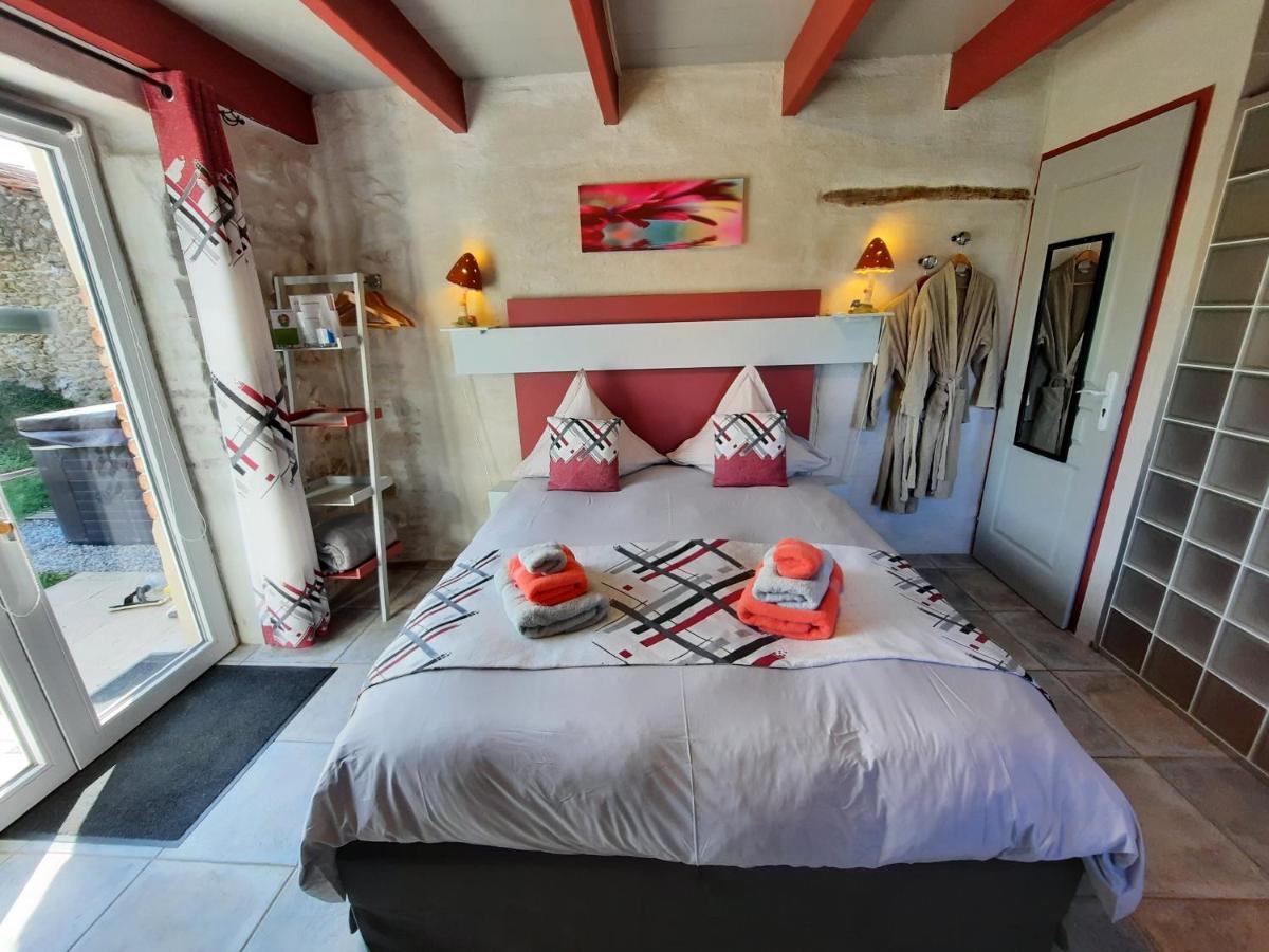 L'Echappee Tremoussante Bed & Breakfast Saint-Barthélemy-de-Vals Eksteriør bilde