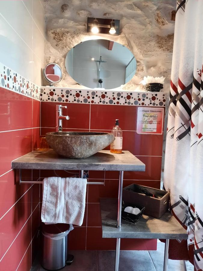 L'Echappee Tremoussante Bed & Breakfast Saint-Barthélemy-de-Vals Eksteriør bilde