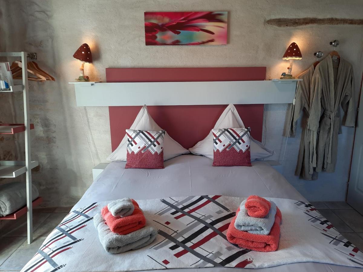 L'Echappee Tremoussante Bed & Breakfast Saint-Barthélemy-de-Vals Eksteriør bilde