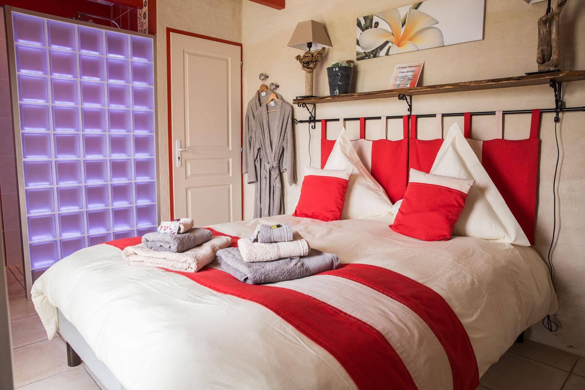 L'Echappee Tremoussante Bed & Breakfast Saint-Barthélemy-de-Vals Eksteriør bilde